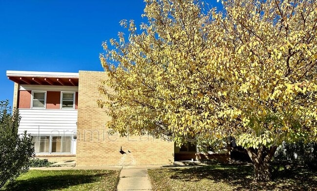 property at 814 S 23rd St