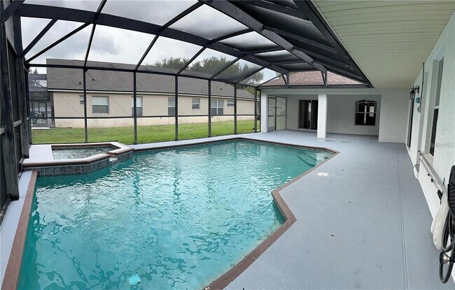 16016 Blossom Hill Loop in Clermont, FL - Building Photo - Building Photo