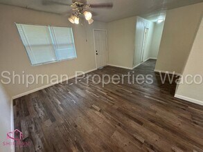 2715 S 2nd St in Waco, TX - Building Photo - Building Photo