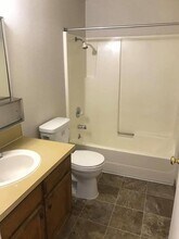 3681 Casteel St, Unit 3681 in Hubbard, OR - Building Photo - Building Photo