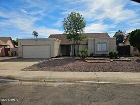 5523 W Yucca St in Glendale, AZ - Building Photo