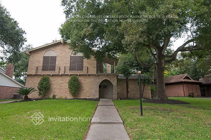 18331 Cape Bahamas Ln in Houston, TX - Building Photo