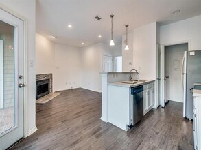 4113 Esters Rd in Irving, TX - Building Photo - Building Photo