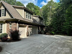 4642 Gold Finch Drive in Denver, NC - Building Photo - Building Photo