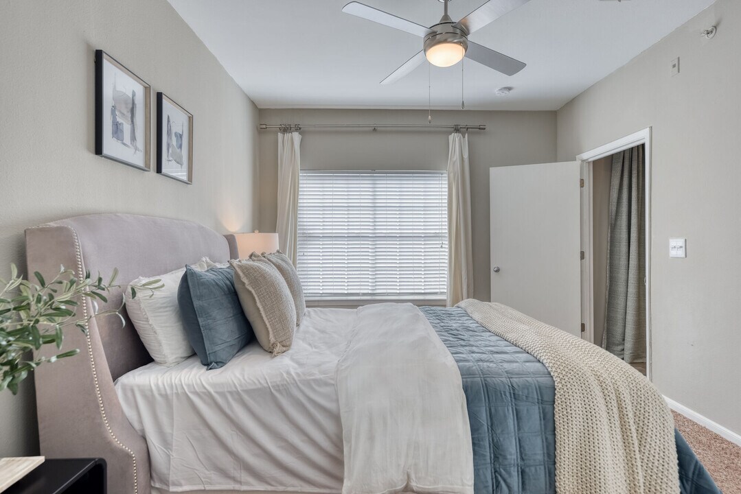 The Highline in San Antonio, TX - Building Photo