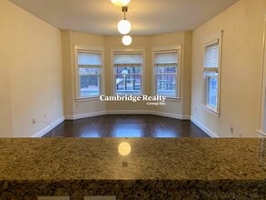 6 Giles Park, Unit 1B in Somerville, MA - Building Photo - Building Photo