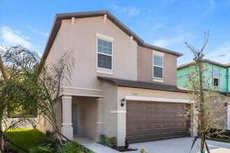 7317 Spring Snowflake Ave in Tampa, FL - Building Photo - Building Photo