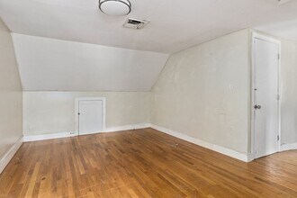 364 Pond St-Unit -3 in Braintree, MA - Building Photo - Building Photo