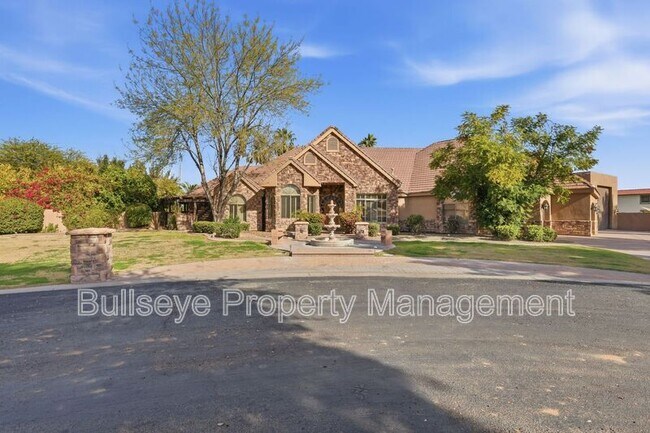 2558 E Page Ct in Gilbert, AZ - Building Photo - Building Photo