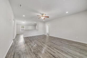 1604 Lil Larry Dr in Cabot, AR - Building Photo - Building Photo