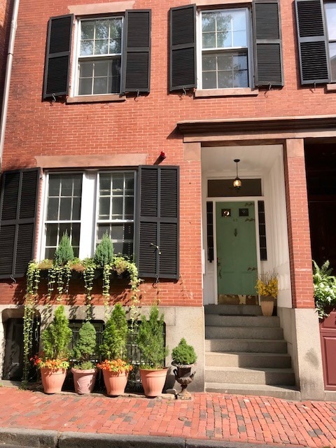 45 Pinckney St, Unit 3 in Boston, MA - Foto de edificio - Building Photo