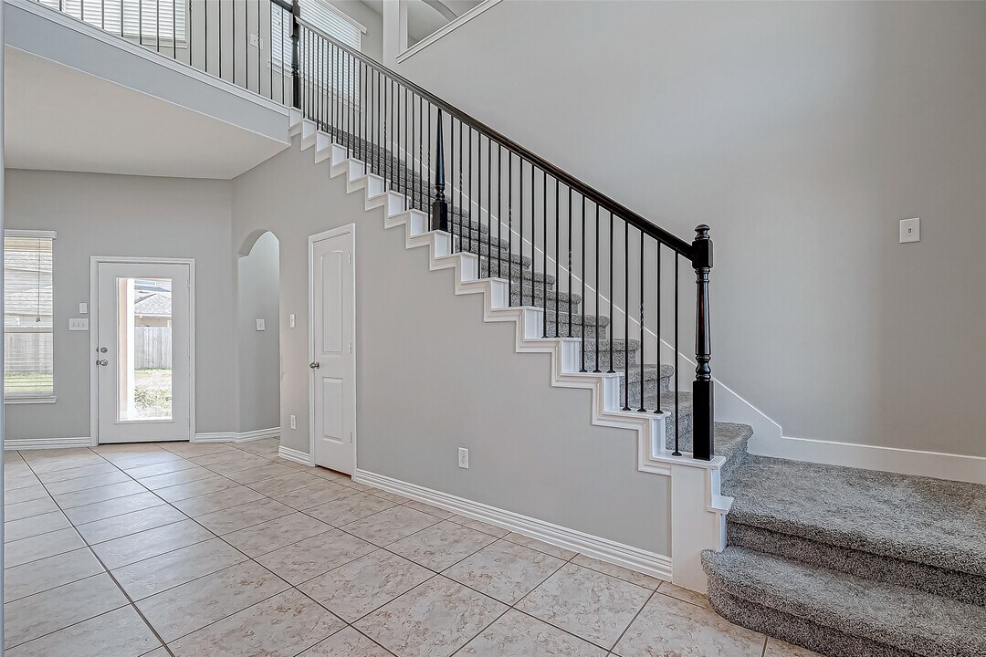 30806 Academy Trace Dr in Spring, TX - Building Photo