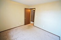 Building Photo - Sherwood Pointe Apartments in Shawnee, Oklahoma