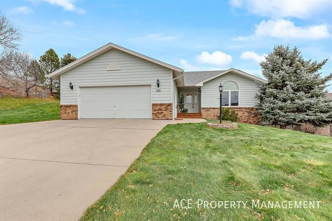 5116 Stoney Creek Ct in Rapid City, SD - Building Photo - Building Photo