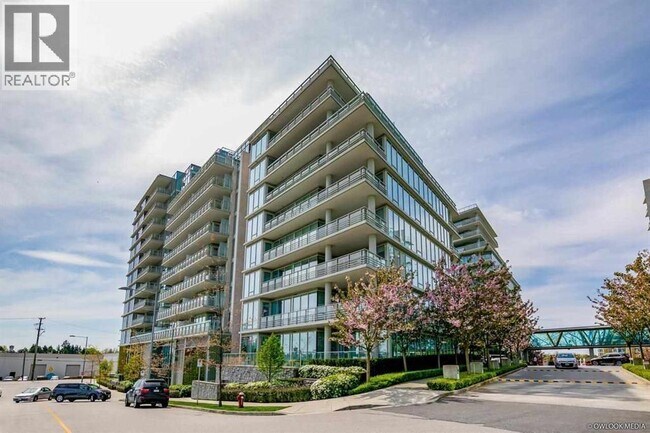 5199 Brighouse Way in Richmond, BC - Building Photo - Building Photo