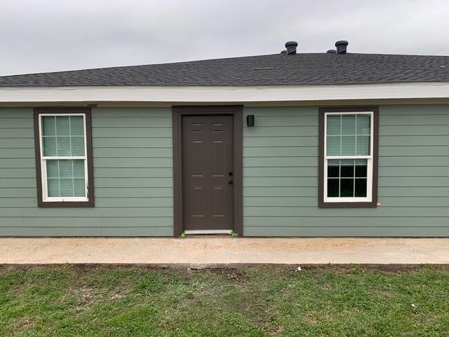 3605 Thomas Dr, Unit #3 in Houma, LA - Building Photo - Building Photo