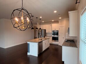 178 Redcroft Dr in Greer, SC - Foto de edificio - Building Photo