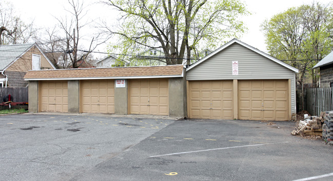 108 Midland Ave in Montclair, NJ - Building Photo - Building Photo