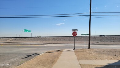 4228 Hathaway Ct in El Paso, TX - Foto de edificio - Building Photo