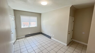20 Harris St, Unit 1L in Webster, MA - Building Photo - Building Photo