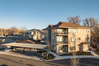 Four Points Retreat in Boise, ID - Foto de edificio - Building Photo