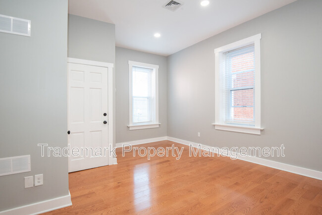 28 N State St in Ephrata, PA - Building Photo - Building Photo