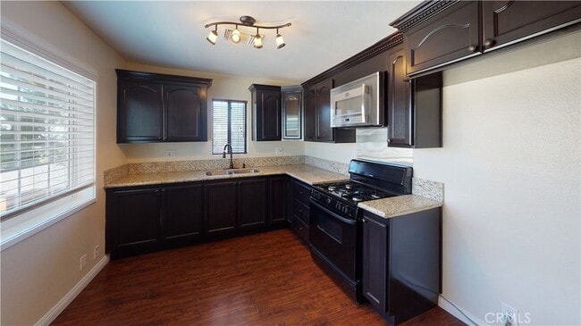 2495 Vista Dr in Upland, CA - Building Photo - Building Photo
