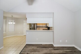 9301 Charly Hill Ln in Memphis, TN - Building Photo - Building Photo