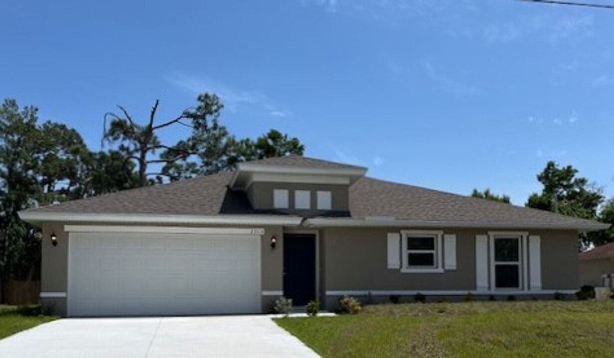 2314 Mincey Terrace in North Port, FL - Building Photo