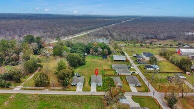 195 S Colbert St in Dayton, TX - Building Photo - Building Photo