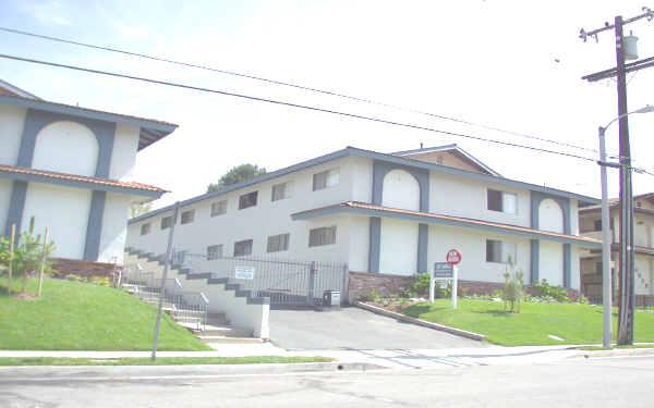 Heritage Manor Apartments in Whittier, CA - Foto de edificio