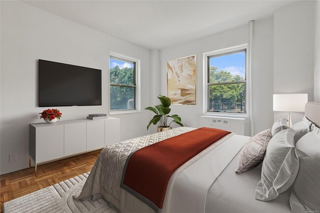 1 Fordham Hill Oval-Unit -1E in New York, NY - Building Photo - Building Photo