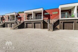 1766 N Reno Dr in Fayetteville, AR - Building Photo