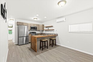 5640 Trailer Park Dr in Jackson, MI - Building Photo