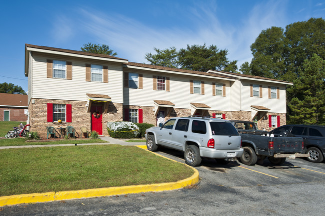 Adairsville Apartments in Adairsville, GA - Building Photo - Building Photo