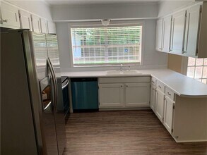 2329 Genoa Dr in Mobile, AL - Building Photo - Building Photo