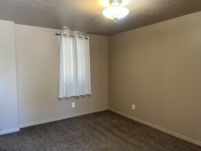 798 S Coleman St in Tooele, UT - Building Photo - Building Photo