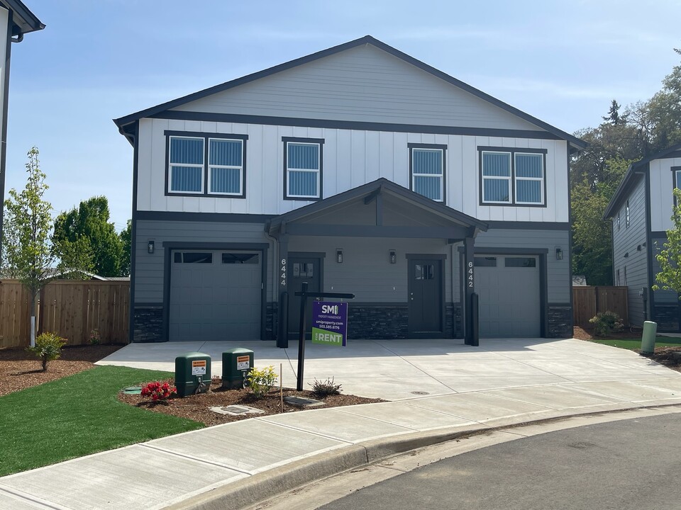 Jacobe Duplexes in Salem, OR - Building Photo