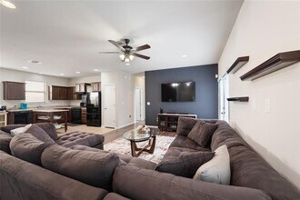 213 Sambar Dr in Buda, TX - Building Photo - Building Photo