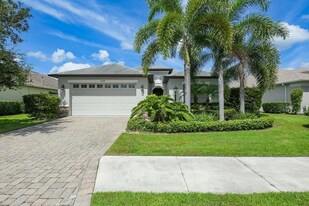 15679 Lemon Fish Dr in Lakewood Ranch, FL - Building Photo