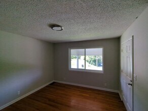 124 Callan Dr in Rossville, GA - Building Photo - Building Photo