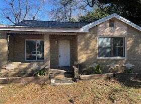 902 Mercedes St in Albany, GA - Building Photo