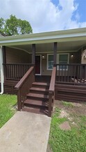 6915 Gerda St in Brookside Village, TX - Building Photo - Building Photo