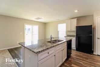4504 Strath Mill Terrace in Greensboro, NC - Building Photo - Building Photo