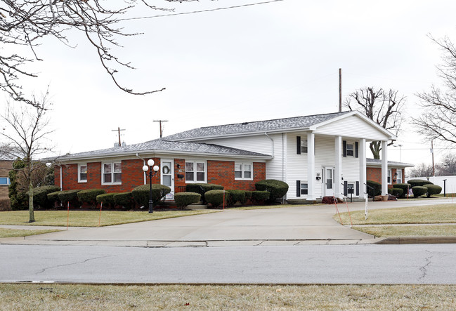 1000 Plaza St in Findlay, OH - Building Photo - Building Photo