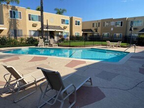 455 Ballantyne St in El Cajon, CA - Building Photo - Building Photo