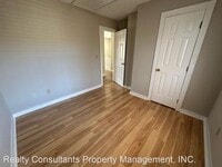 5844 Sir Knight Cir photo'