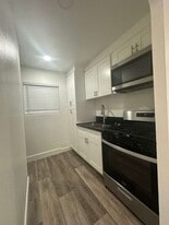 8025-8024 Gardendale St in Downey, CA - Building Photo