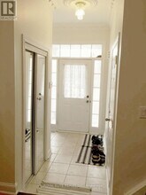 3395 Fountain Park Ave in Mississauga, ON - Building Photo - Building Photo
