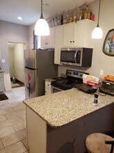 1705 W Montgomery Ave in Philadelphia, PA - Building Photo - Building Photo